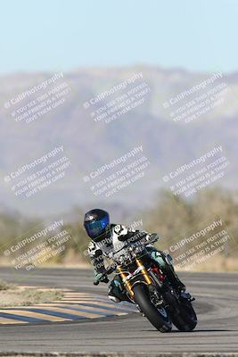 media/Dec-04-2025-Racers Edge (Thu) [[5ebc9f124d]]/3-B Group/1-Session 1 (Turn 7)/